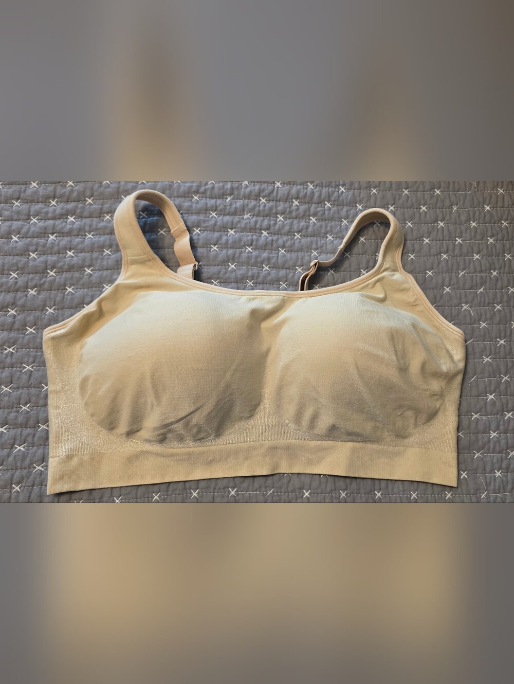 Shapermint Seamless Wireless Nude Bra - Comfortable Everyday Support - Picture 3 of 6